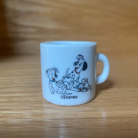 3/$20 ✨ Vintage Disney Collectible Mini Mugs Cups - Picture 2 of 8